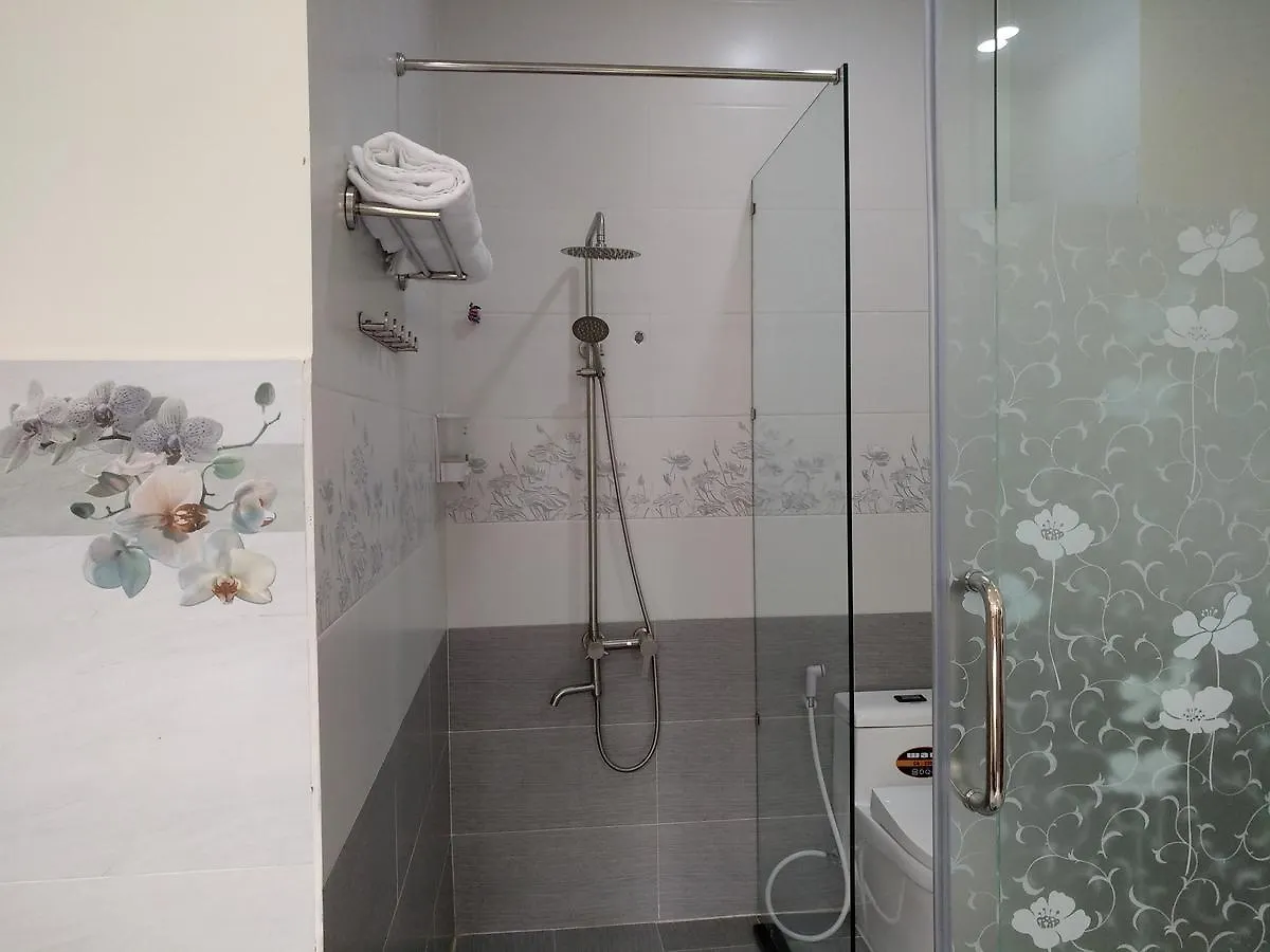 Spring Hung Anh Hotel Хошимин